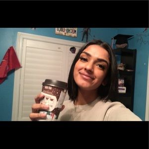 Meet your Posher, Priya